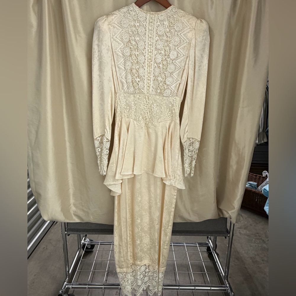 Elegant Cream Silk Lace Dress